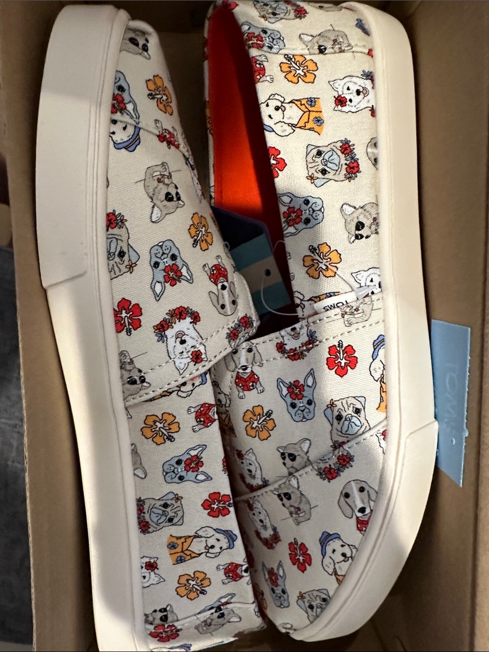 TOMS WOMEN’s Alpargata Slip-On Shoes in Natural Tropical Dogs Print - Picture 3 of 3